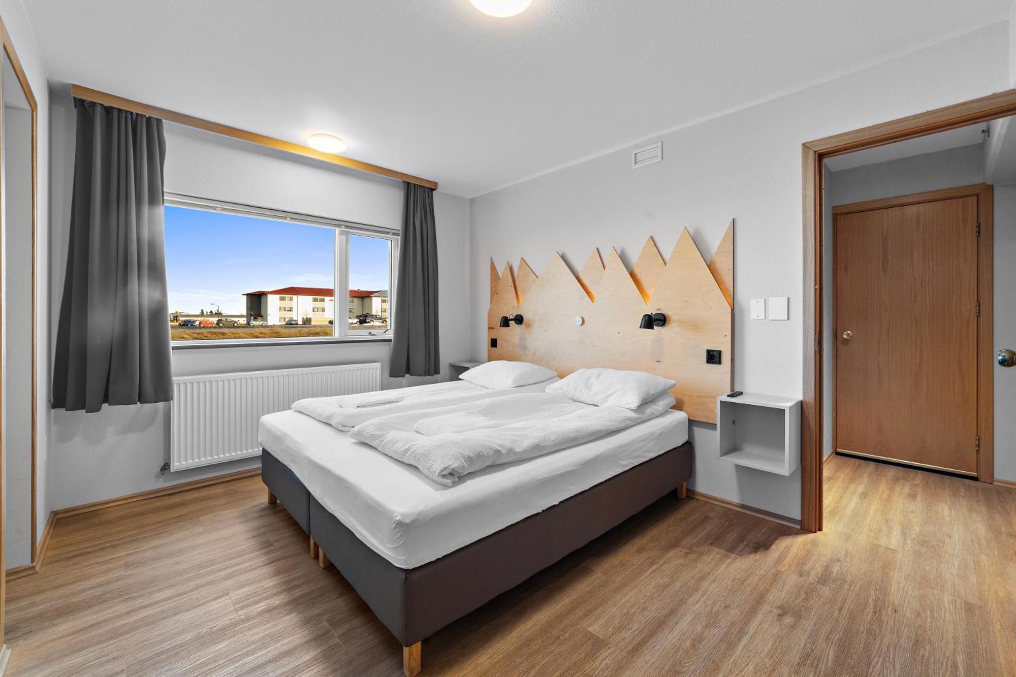 Doppel-/Zweibettzimmer mit Gemeinschaftsbad